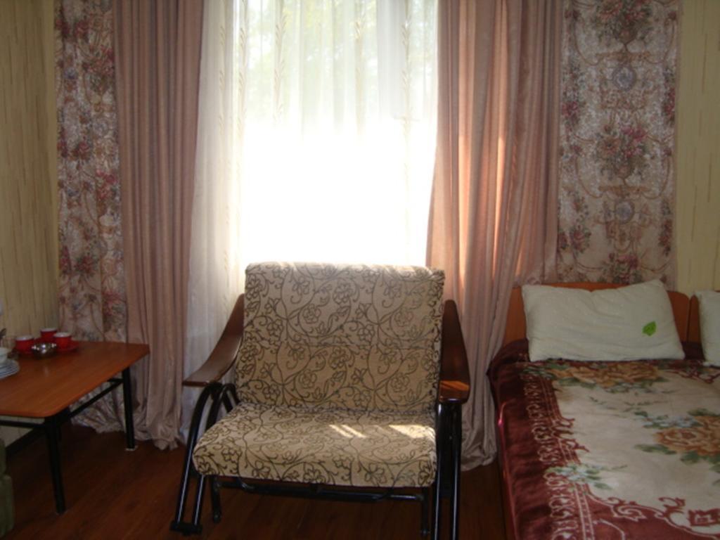 Chon-Sary-Oy Guest House At Do Altyn - Kum الغرفة الصورة