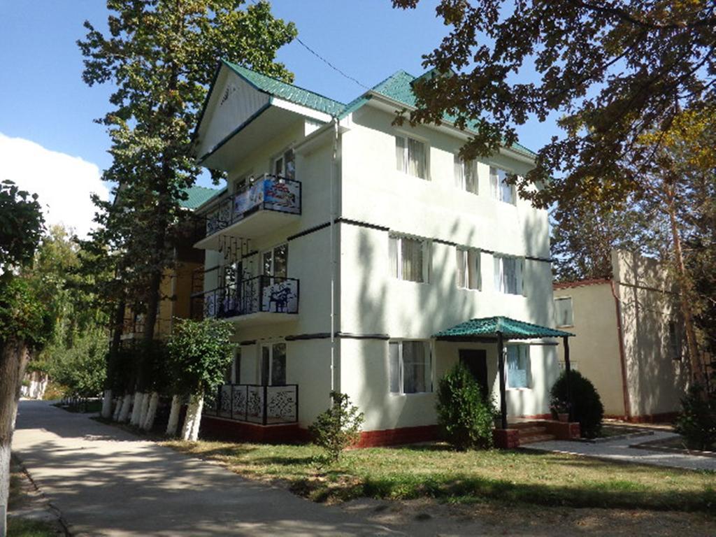 Chon-Sary-Oy Guest House At Do Altyn - Kum المظهر الخارجي الصورة