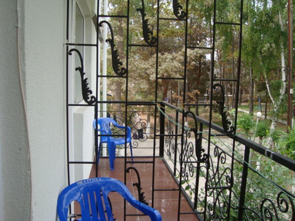 Chon-Sary-Oy Guest House At Do Altyn - Kum المظهر الخارجي الصورة